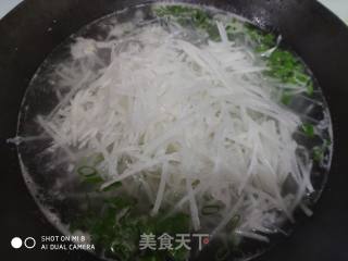 清爽萝卜丝汤的做法步骤：3