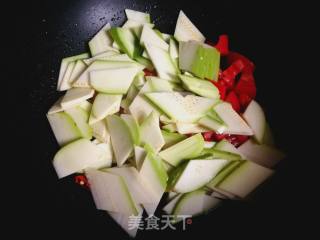 西红柿炒夏瓜的做法步骤：8