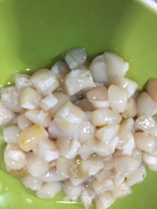白萝卜炒鲜贝的做法步骤：3