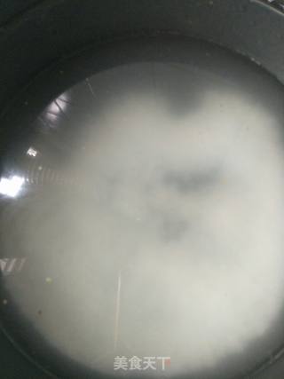 滑蛋牛柳粥的做法步骤：1