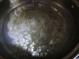 酸辣粉的做法步骤：3
