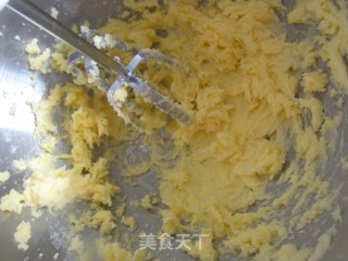 奶香小饼干的做法步骤：2