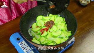 韩式香炒西葫芦的做法步骤：7