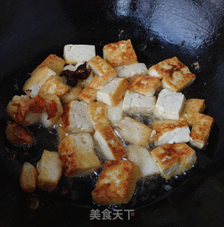 三文鱼头烧豆腐的做法步骤：5