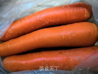 蚝油胡萝卜丝～的做法步骤：1