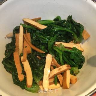 菠菜拌豆干的做法步骤：6
