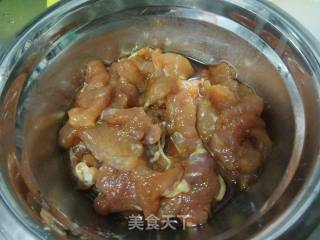 青椒杏鲍菇炒肉片的做法步骤：4