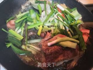 大蒜焖天山雪鱼的做法步骤：5