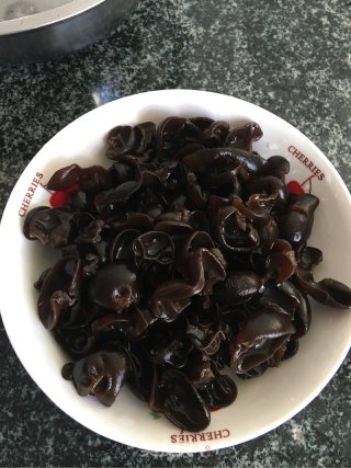木须肉的做法步骤：1
