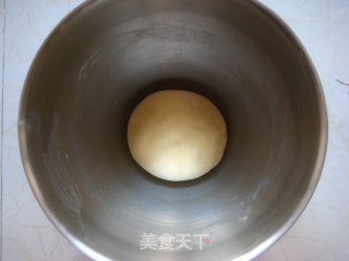 黄油蓝莓干面包：有料的面包最美味的做法步骤：2
