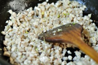 柳叶酱肉包的做法步骤：10