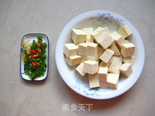 可乐豆腐：可乐入菜好吃到爆的做法步骤：1