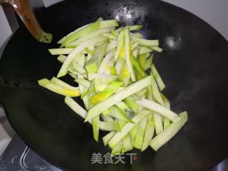 西红柿炒茄条的做法步骤：6