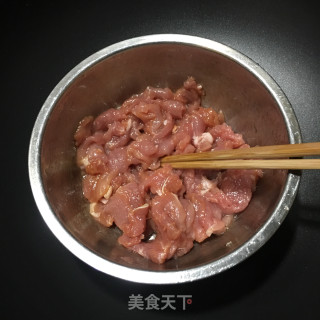 榨菜炒肉片的做法步骤：3