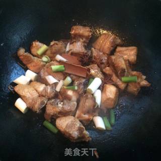 酱烧排骨的做法步骤：6