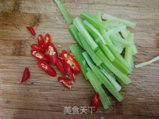 蚝油双笋(怎么去除鲜笋的涩味)的做法步骤：3
