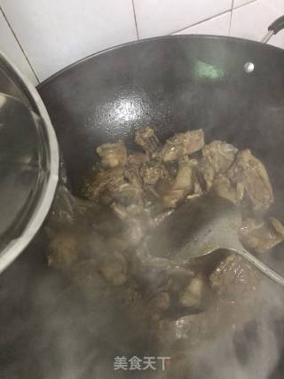 焖鹅肉的做法步骤：5