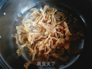 生菜拌人造肉的做法步骤：1