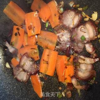 腊肉胡萝卜砂锅饭的做法步骤：4