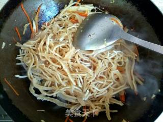 白菜胡萝卜素炒饼的做法步骤：11
