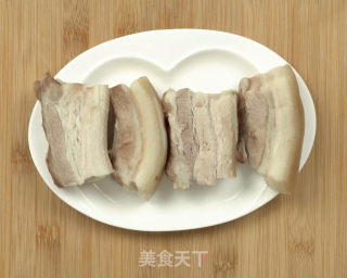 回锅肉的做法步骤：5