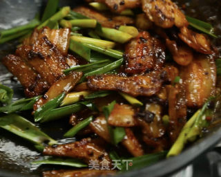 回锅肉的做法步骤：11
