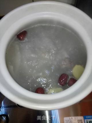 玉竹脊骨汤的做法步骤：5