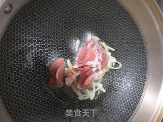 油豆腐炒芹菜的做法步骤：5
