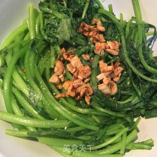 蒜香拌茼蒿的做法步骤：6