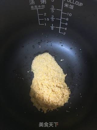 小米汤的做法步骤：2