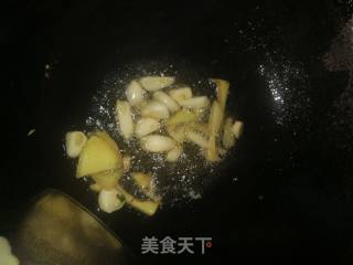 洋葱炒猪耳的做法步骤：4