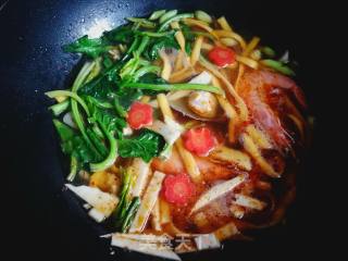 #团圆饭#三鲜胡萝卜面的做法步骤：9