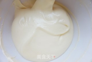 不开裂不塌陷戚风杯子蛋糕的做法步骤：8