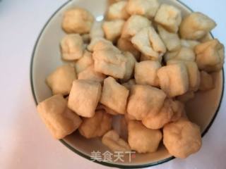 牛肉炒油豆腐的做法步骤：2