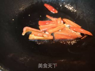 牛肉炒油豆腐的做法步骤：4