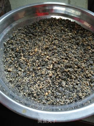 蜜饯芝麻花生汤圆的做法步骤：11