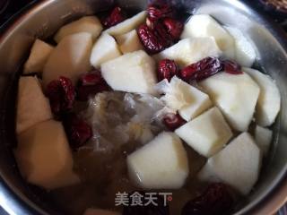 苹果雪耳山药汤的做法步骤：6