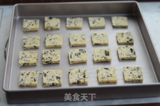 海苔芝麻饼干的做法步骤：8