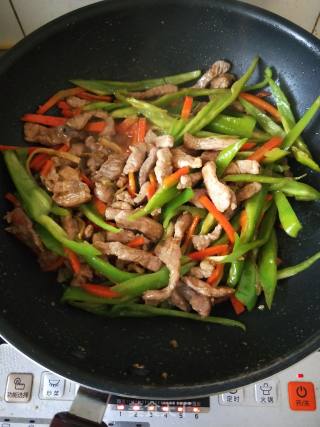 尖椒肉丝的做法步骤：7