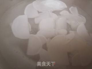 油豆腐鱼丸面的做法步骤：2