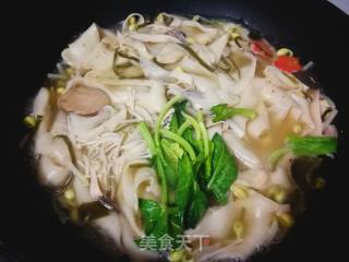 #团圆饭#麻辣什锦烩面的做法步骤：7