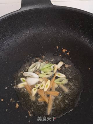 红烧冰鱼的做法步骤：5