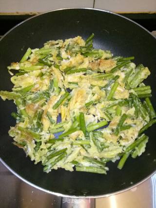 蒜薹炒鸡蛋的做法步骤：5