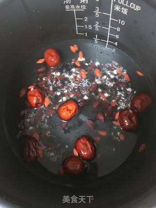 腊八粥的做法步骤：4
