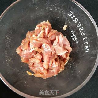 青椒炒酥肉的做法步骤：4