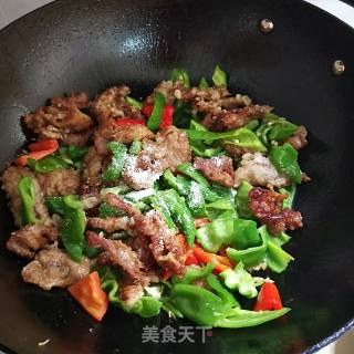 青椒炒酥肉的做法步骤：13