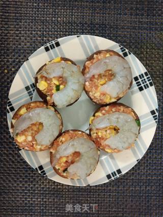 如何做松软爽脆的鲜虾猪肉酿菇的做法步骤：2