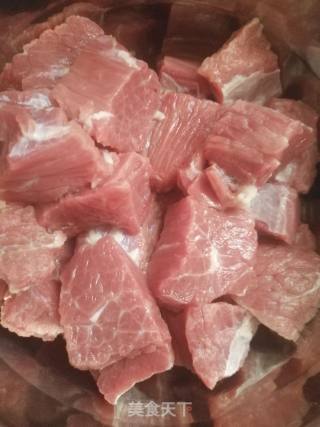 牛肉炖土豆的做法步骤：2