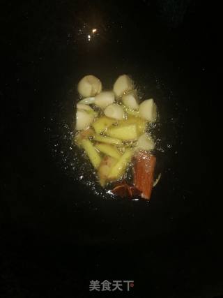 牛肉炖土豆的做法步骤：4