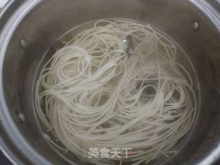 折耳根煮面的做法步骤：3